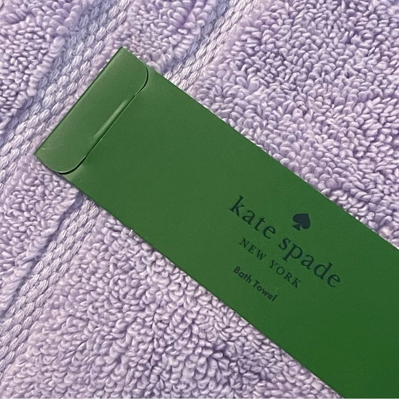 Kate Spade New York light purple lilac Bath Towel Set of 2 NWT - Picture 6 of 6